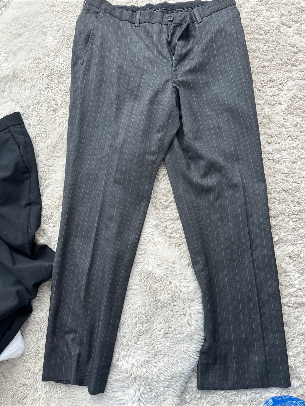Perry Ellis City Fit slacks 32 x 30